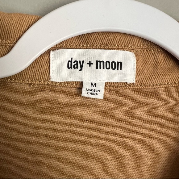 2/25 Boutique Day & Moon Denim Puff Sleeve Jumpsuit Romper Mustard Gold M - Picture 5 of 7